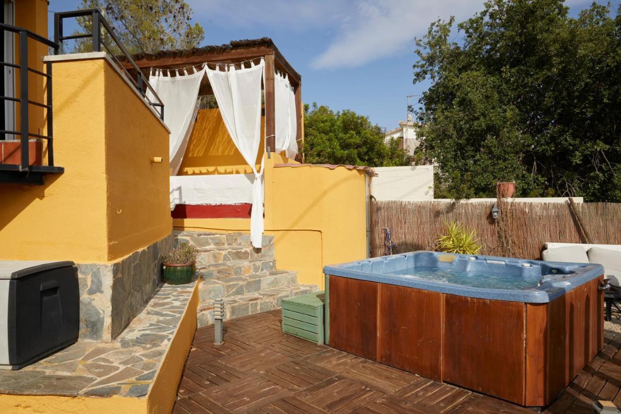 Amazing Vila Close To Sitges, Jacuzzi, Swimming Pool & Exellent Views Olivella Exterior foto